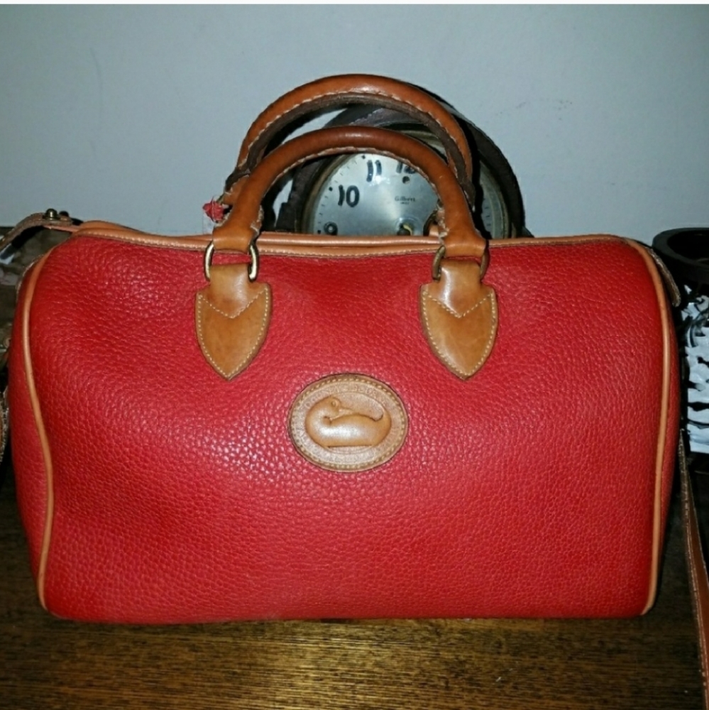 VINTAGE DOONEY & BOURKE pretag LGE R38 AWL